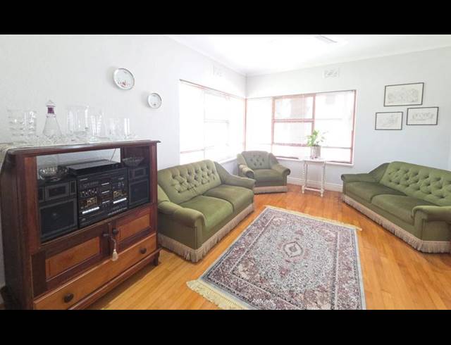 3 BEDROOM HOUSE FOR SALE IN DE LA HAYE